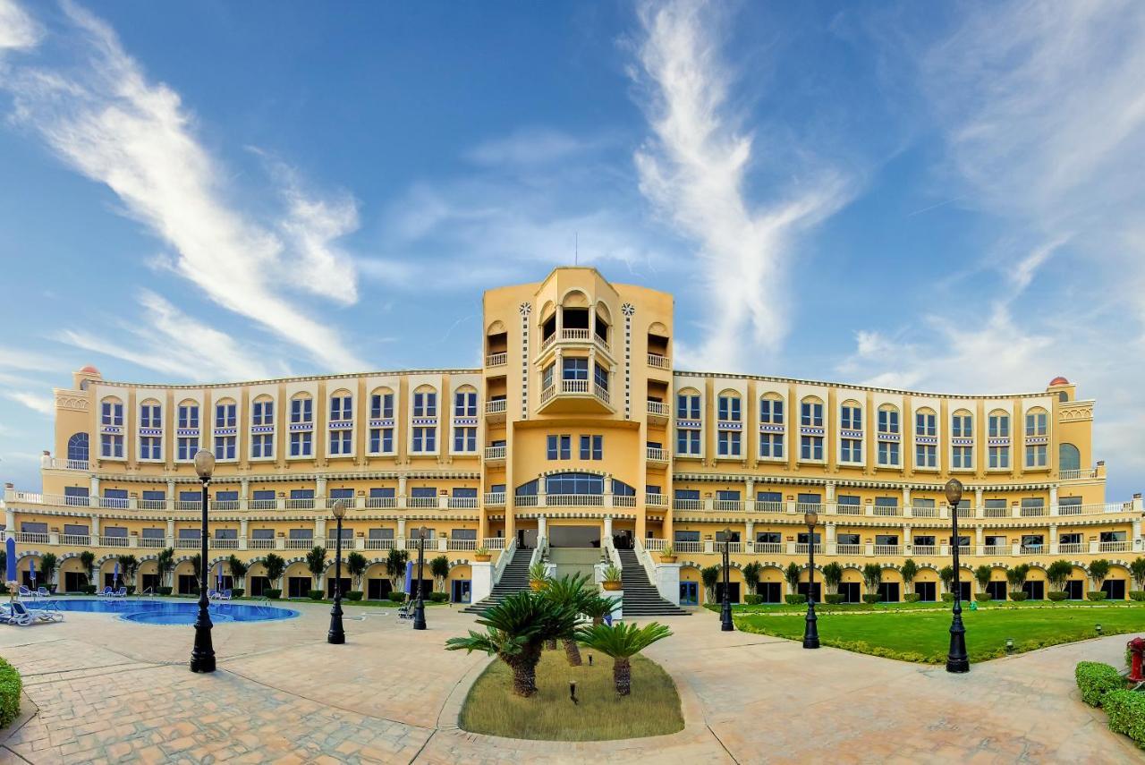 فندق هلنان دريم لاند 6th of October City المظهر الخارجي الصورة University Campus