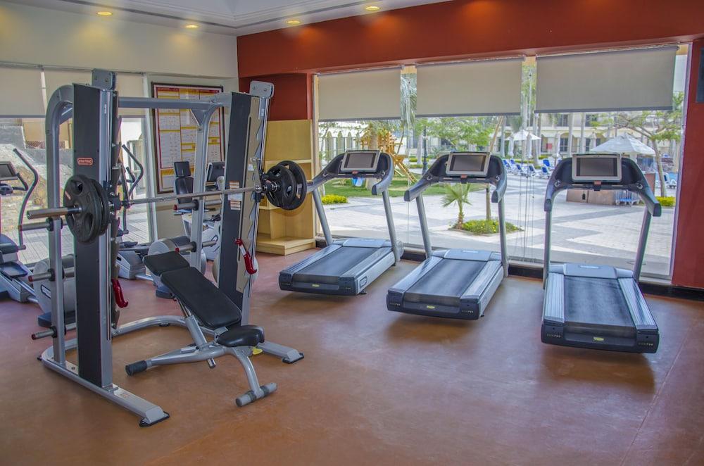 فندق هلنان دريم لاند 6th of October City المظهر الخارجي الصورة A gym at a hotel